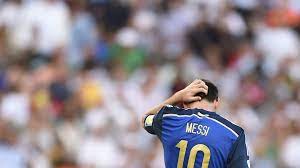 “Qué susto”: la falta sobre Lionel Messi que paralizó el corazón de todos