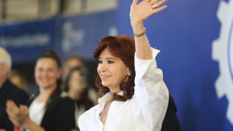 <strong>El kirchnerismo lanza un operativo clamor para que Cristina sea candidata en 2023</strong>