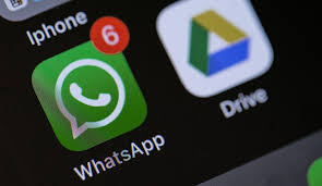 Cómo es la nueva app de WhatsApp que pasa a texto los audios recibidos