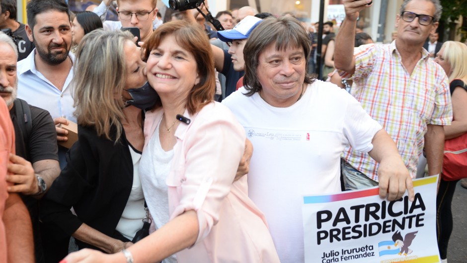 <strong>Patricia inauguró un local frente a la residencia oficial de Magario y dijo que tendrá candidato propio en La Plata</strong>