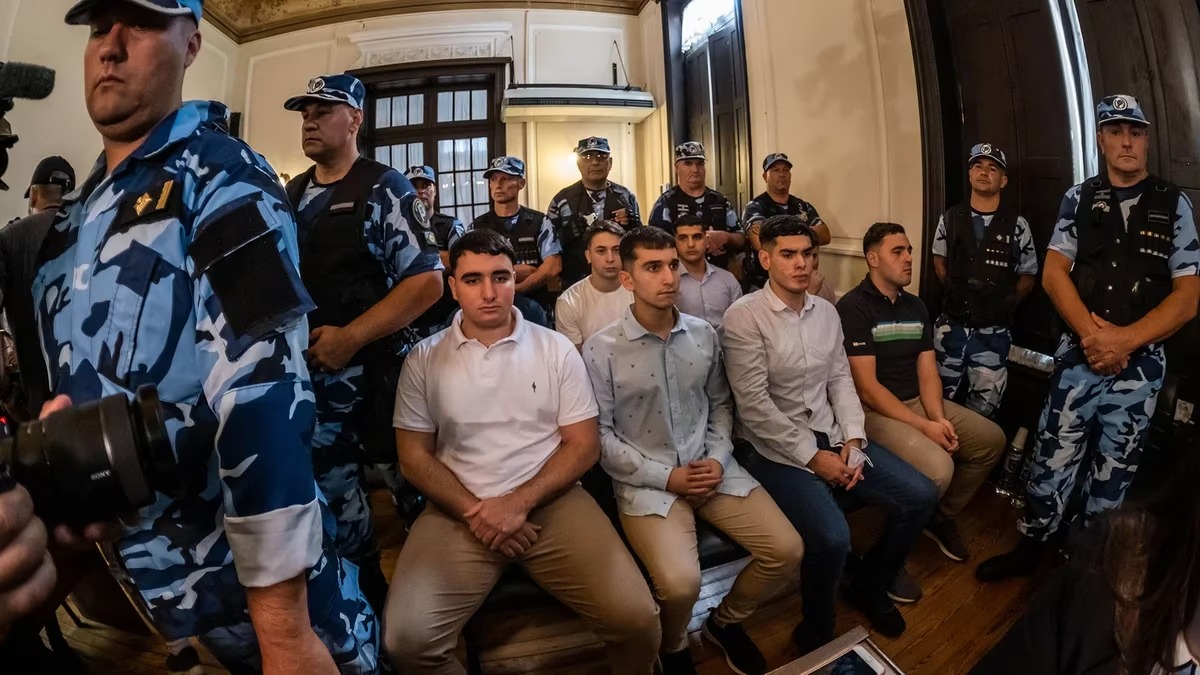 Fernando Báez Sosa: Condenaron a cinco de los rugbiers a perpetua y a los otros tres a 15 años de prisión