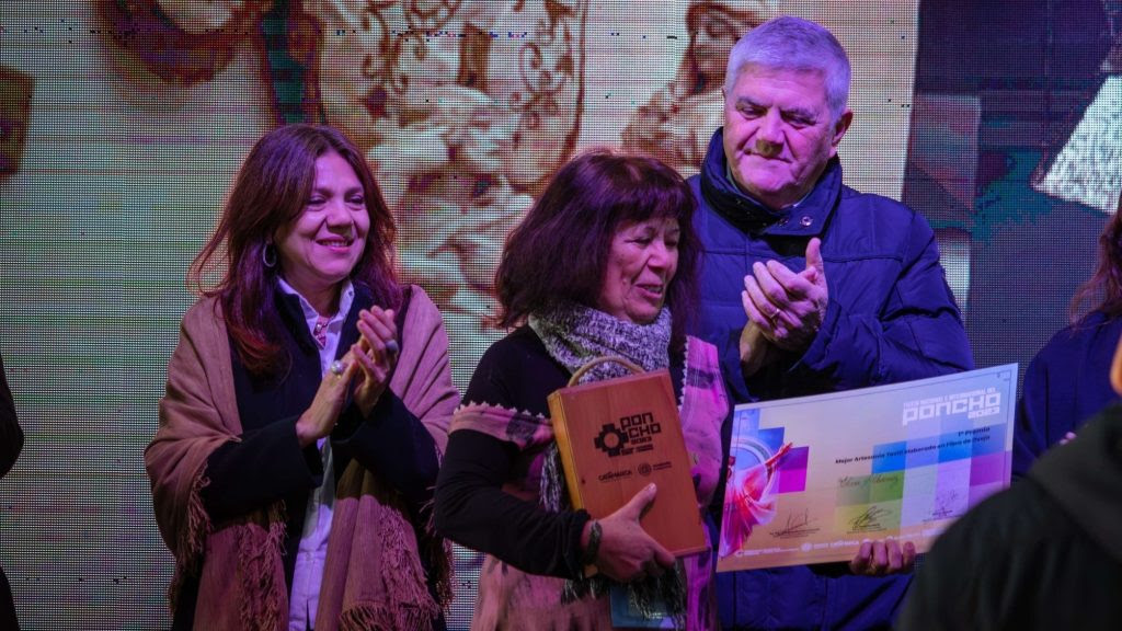 Artesana Neuquina obtiene 1er premio en la 52ª Feria del Poncho de Catamarca