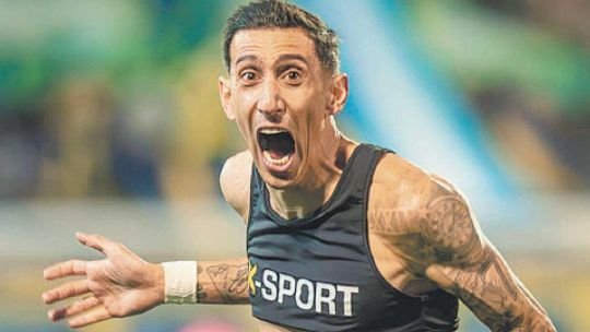 Histórico II: con un golazo de tiro libre de Di María, Central le ganó el clásico a Newell’s