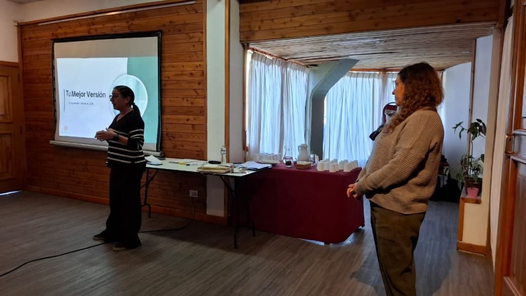 Comenzó el curso “Tu Mejor Versión” para potenciar habilidades técnicas y de gestión organizado por la Oficina de Empleo de la Municipalidad de Villa la Angostura.