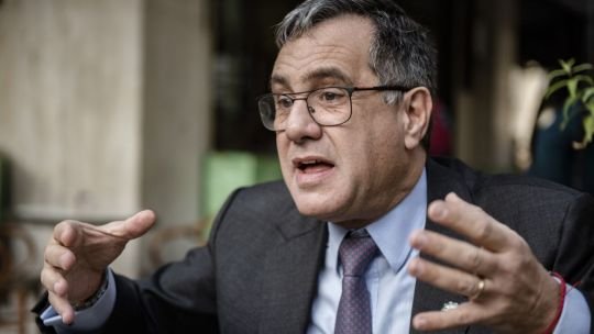 El ex ministro de Educación de Macri propone deportar a los médicos que se copiaron en el examen de residencias