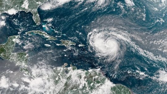 Erin, el primer huracán del año en el Atlántico, pone en alerta al Caribe
