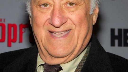 Murió Jerry Adler, carismático secundario que debutó a los 62 en “Los Soprano” y “The Good Wife”