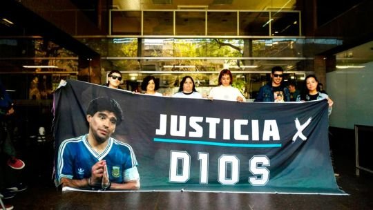 Nuevo juicio por el caso Maradona: los jueces rechazaron las recusaciones de los abogados del neurocirujano Leopoldo Luque