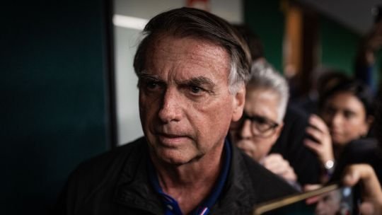 Tras la sentencia de prisión en su contra, internaron de urgencia al expresidente Jair Bolsonaro
