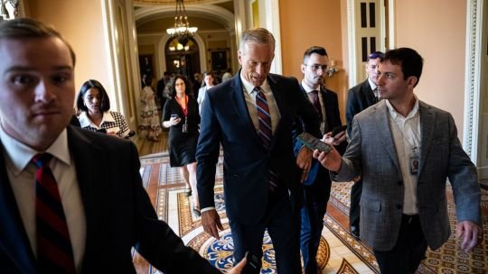 Trump minimiza inminente riesgo de cierre del gobierno y culpa a demócratas