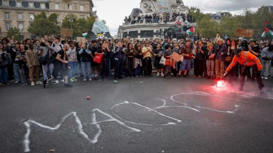 “Bloqueemos todo”: protestas masivas paralizan autopistas y ciudades en Francia en el debut de Lecornu como primer ministro