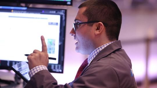 Vuelan bonos en Wall Street y cae el dólar oficial tras el apoyo del Secretario del Tesoro