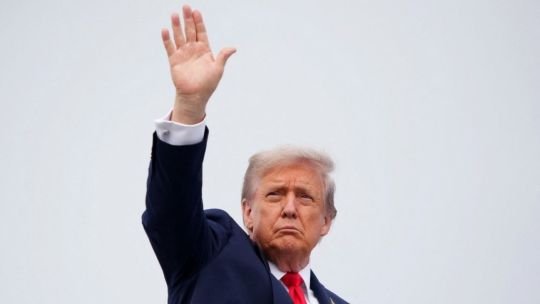 La aprobación de Trump cae al 41% en una nueva encuesta: las preocupaciones económicas eclipsan su gestión