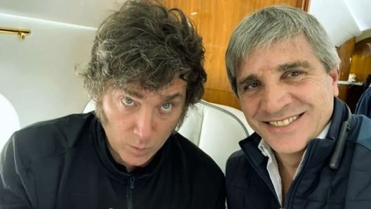 “Nada va a cambiar en lo económico”: el mensaje de Toto Caputo tras la derrota de La Libertad Avanza