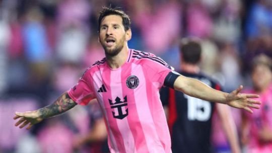 Lionel Messi brilló con dos goles en la victoria de Inter Miami: 3-2 a DC United