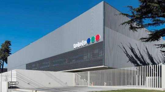 La venta de Telefe, uno de los gigantes de la TV argentina, entró en fase de definición