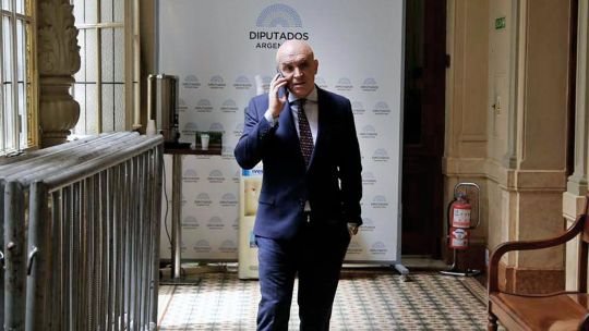 El candidato lloró: “De ninguna manera he pensado en renunciar”