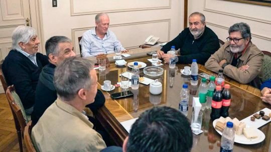 Entre internas, la CGT explora una lista de unidad