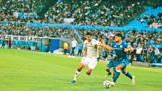 Racing en modo alternativo le ganó a Aldosivi y sumó entusiasmo para el viaje por la Copa