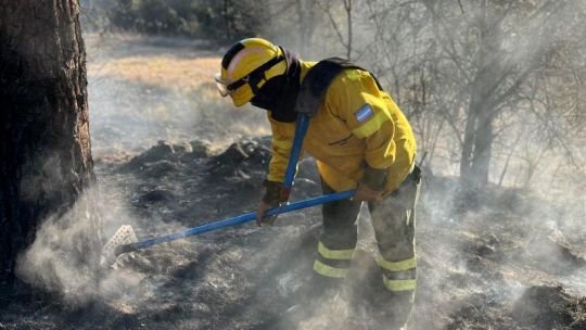 Incendios en Córdoba: continúa la lucha contra el fuego en Guasapampa