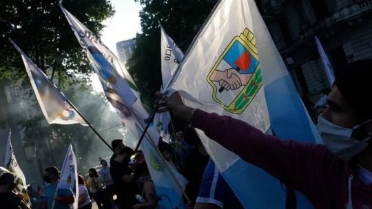 Entre el silencio y la decadencia: el peronismo ante su hora más oscura