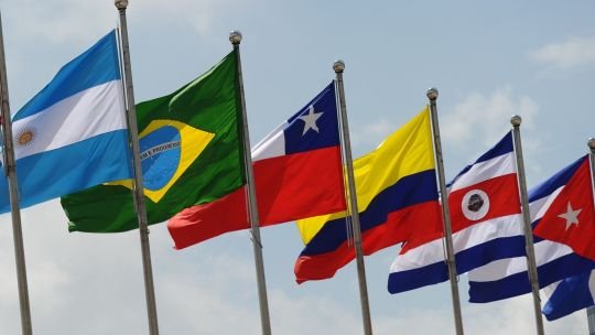 Cómo superar la creciente crisis de deuda en América Latina