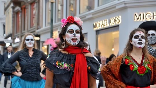 El Día de los Muertos se celebra en Buenos Aires: dónde y cómo participar de los homenajes
