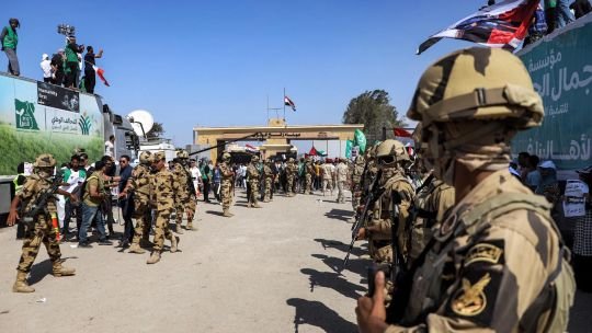 Israel reabre el paso fronterizo de Rafah y permite la entrada de 600 camiones de ayuda humanitaria a Gaza