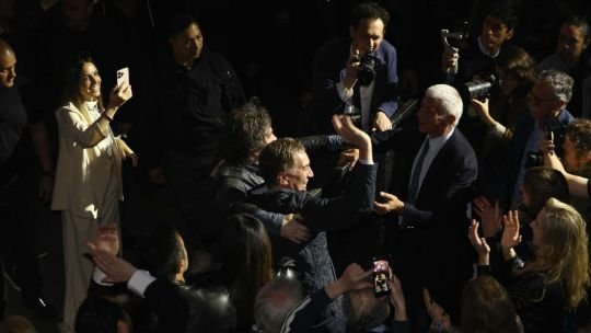 El Gobierno anticipó que apelará en caso de que la Justicia no acepte reimprimir las boletas con la cara de Santilli en reemplazo de Espert