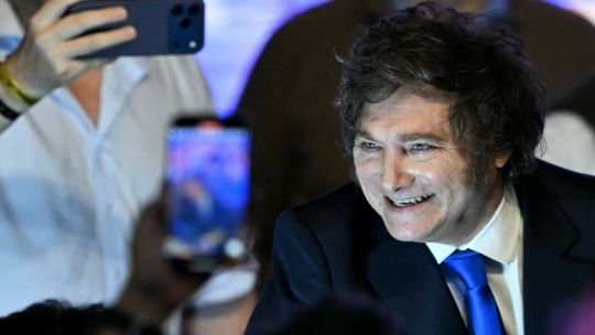 El búnker de La Libertad Avanza por dentro: todos quieren llevarse una parte del trofeo