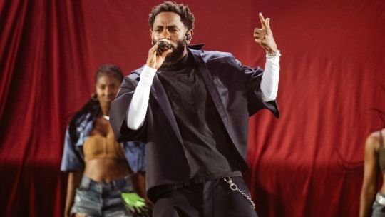 Kendrick Lamar encendió el Estadio River Plate con una clase maestra de rap y poesía urbana