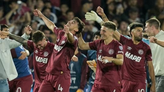 Lanús da cátedra internacional en el Fútbol Argentino con registros que superan a Boca y River