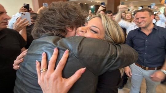 Javier Milei llegó a Corrientes para continuar con la campaña de La Libertad Avanza con Virginia Gallardo