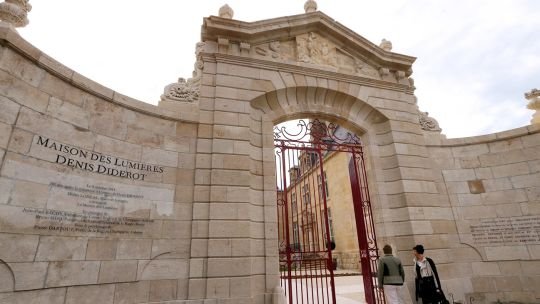 Un nuevo robo sacude a los museos de Francia tras el golpe en el Louvre