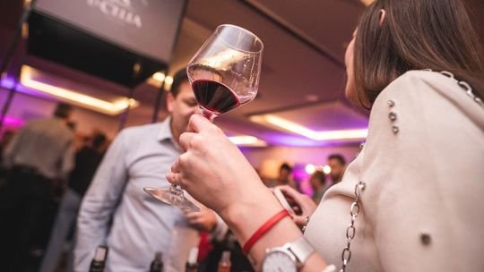 Premium Wines Experience vuelve a Córdoba con más bodegas, alta gastronomía y una tienda oficial