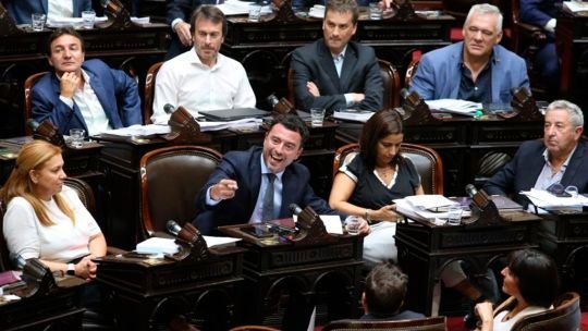 Con un llamado al “ADN radical”, aliado de Mestre pide a De Loredo que apoye la ley de emergencia en ciencia