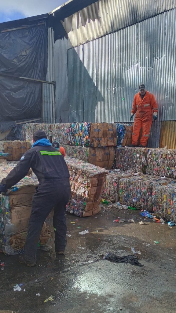 Planta de Tratamiento de Residuos:  Reciclado de materiales.