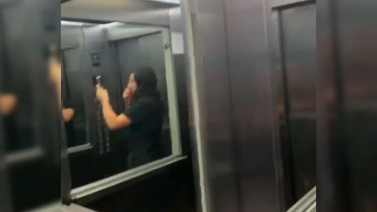 Terror en Nueva Córdoba: ascensor subió violentamente y dejó atrapada a mujer 45 minutos