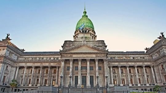 Debate por la reforma educativa: críticas por la falta de transparencia y el rol del Estado