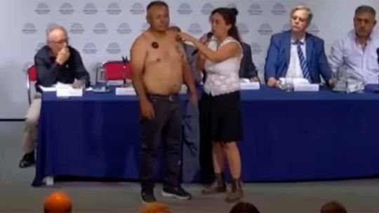 Los antivacunas y el hombre imán: las presentaciones del PRO en el Congreso que generaron indignación Los antivacunas y el hombre imán: las presentaciones del PRO en el Congreso que generaron indignación