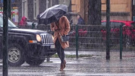 Alerta de lluvias y chaparrones en Ciudad y Provincia de Buenos Aires con aumento de temperaturas