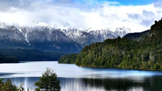 Lago Escondido: la lucha por la soberanía frente al magnate británico Joe Lewis