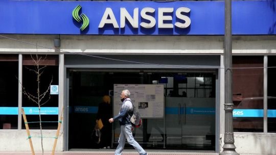 Jubilaciones: ANSES oficializó el último aumento del año y definió los nuevos haberes para diciembre