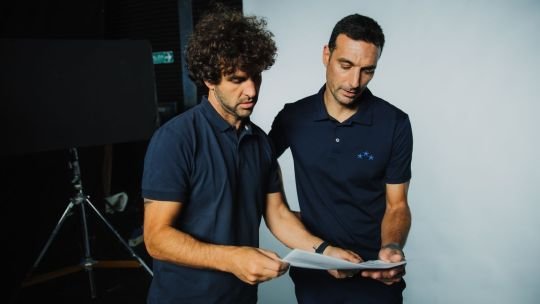 Lionel Scaloni y Banco Macro lanzan “Valemos Mucho”: una campaña que celebra el valor de los argentinos