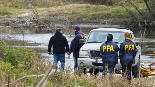 Caso Loan Peña: inició el megaoperativo de rastrillaje subacuático en las lagunas de 9 de Julio