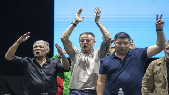 La nueva CGT se endurece ante Milei y advierte por la reforma laboral: “Si no hay diálogo, habrá calle”