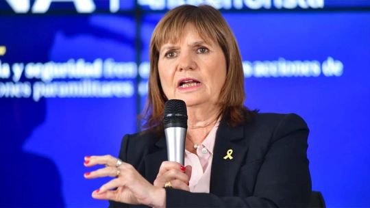 “Bullrich version”: la insólita “promoción” de la ministra del DNI que lleva su firma