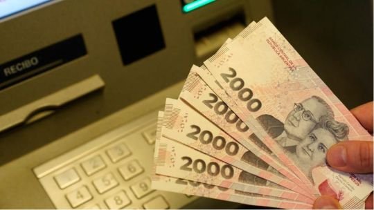 El poder de compra del salario mínimo cayó 35% en la era Milei según la UBA El poder de compra del salario mínimo cayó 35% en la era Milei según la UBA