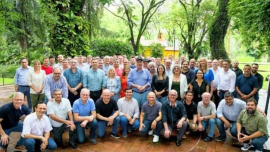 Passalacqua recibió a intendentes: “Fue un año duro para todos, durísimo”