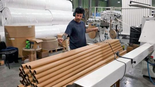 La actividad económica registró una caída mensual en noviembre según estimaciones privadas